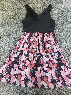 LOFT Gray Pink Floral A-Line Dress Sleeveless V-Neck Knee Length Size M